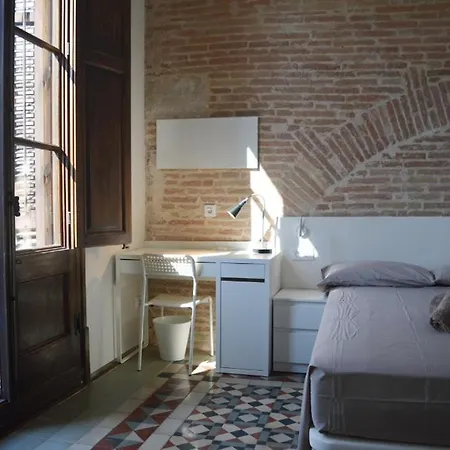 Classic Plaza Real Apartment Barcelona