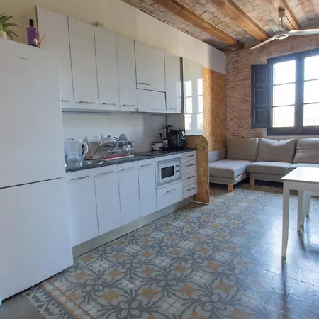 Classic Plaza Real Apartment *