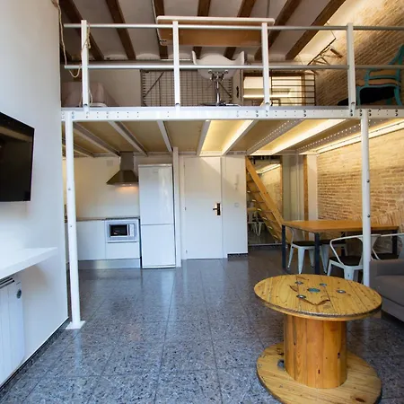 Classic Plaza Real Apartment *